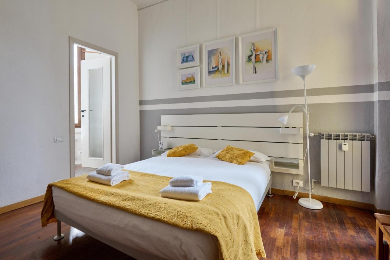 Artist Nadia'S Apartment In Porta Vercellina 米兰 外观 照片