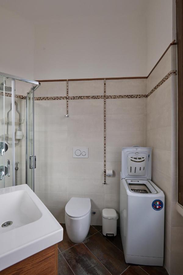 Artist Nadia'S Apartment In Porta Vercellina 米兰 外观 照片